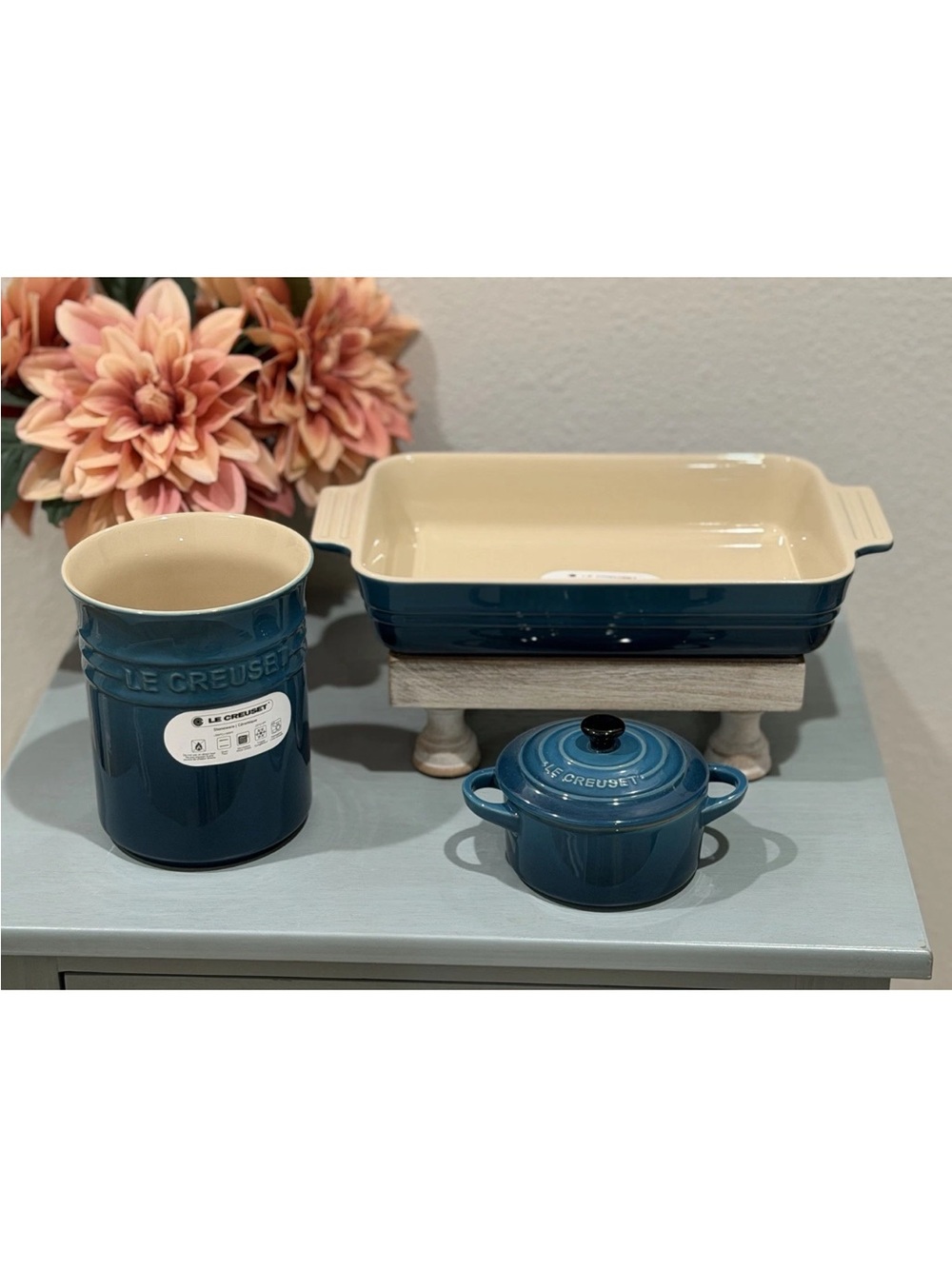 "Deep Teal" LE CREUSET Utensil Crock New 1L, 25cm Rect Dish, 10cm Mini
Cocotte - Picture 2 of 12
